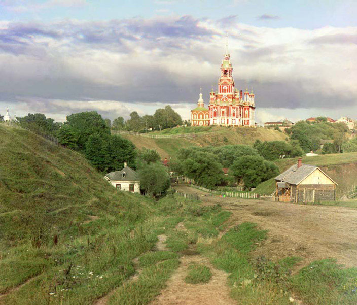 8. Sergej Prokudin-Gorskij. Il progetto Gli splendori della Russia (1909-1915). Cattedrale di San Nicola a Mozhaisk, Russia.jpg