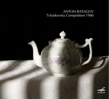 ANTON BATAGOV pianista russo 1.jpg