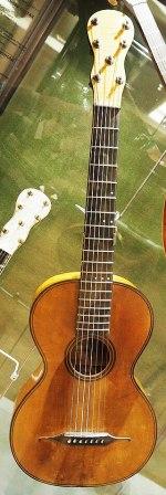 Chitarra a sette corde.jpg