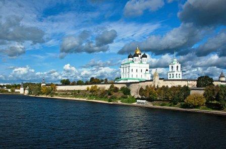 Cremlino di Pskov 3.jpg