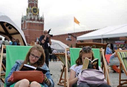 Festival dei libri La Piazza Rossa 2.jpg