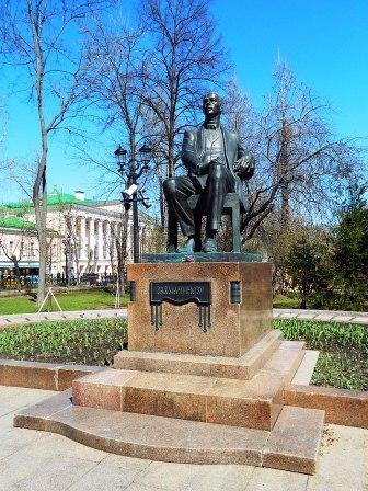 Il Monumento a Rachmaninov a Mosca.jpg