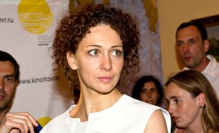 Ksenia Rapppoport.jpg