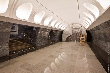 La Stazione di metro DOSTOJEVSKAJA 4.jpg