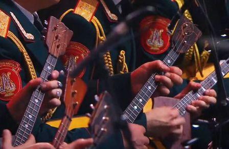 L'ensemble di canti e danze dell'esercito russo.jpg