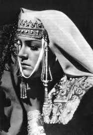 Ljudmila Tselikòvskaja come la Zarina Anastasia 7.jpg