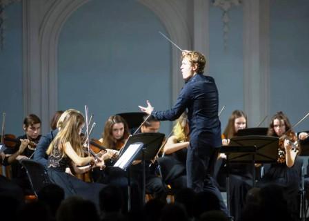 L'Orchestra dell'«Accademia di Musica Russa».jpg