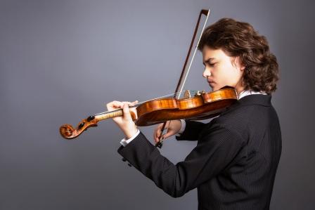 Matvei Bliumin violinista russo.jpg