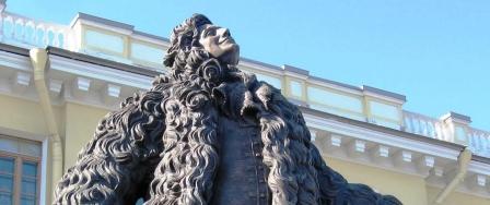 Monumento a Domenico Trezzini a San Pietroburgo 3.jpg