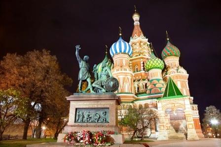 MONUMENTO A MININ E POZHARSKIJ 3.jpg