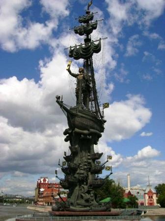 Monumento a Pietro il Grande a Mosca 3.jpg