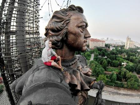 Monumento a Pietro il Grande a Mosca 5.jpg