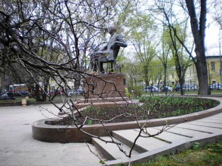 Monumento a Rachmaninov 4.jpg
