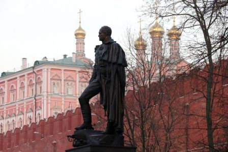 Monumento ad Aleksandtr I a Mosca 3.jpg