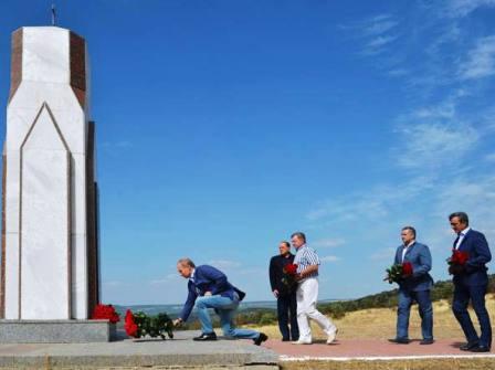 PUTIN E BERLUSCONI IN CRIMEA 1.jpg