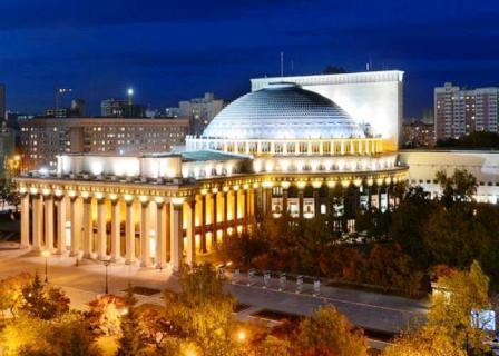 Teatro dellOpera e del Balletto di Novosibirsk.jpg