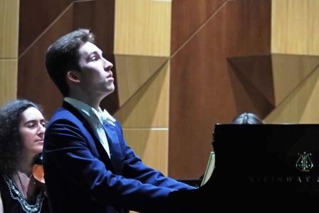 Valentin Malinin pianista russo 2.jpg