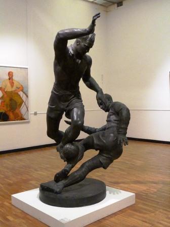 La scultura di Iosif Ciajkov I Calciatori 1.jpg