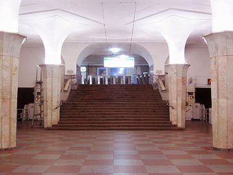 Stazione della metropolitana di Mosca Kropotkinskaja 4.jpg